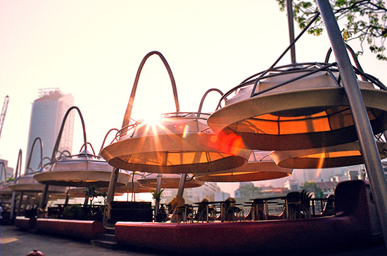 徜徉在新加坡河畔 時(shí)光停滯中感受定格之美 徜徉在新加坡河畔 時(shí)光停滯中感受定格之美