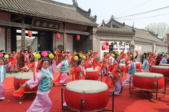 《鼓樂迎賓》 《鼓樂迎賓》