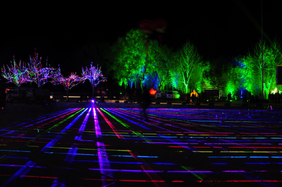 夢(mèng)幻新境界 浪漫雞冠洞