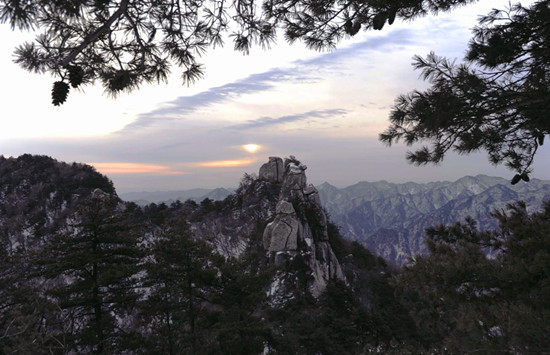 三門峽小秦嶺開園 我省國(guó)家地質(zhì)公園又添新丁 三門峽小秦嶺開園 我省國(guó)家地質(zhì)公園又添新丁