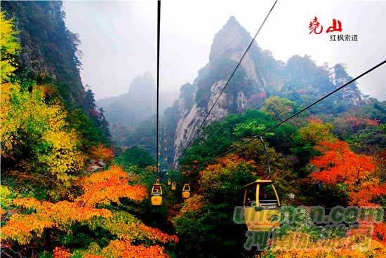 深秋去堯山賞紅葉、泡溫泉、拜大佛