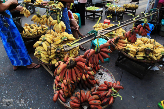 緬甸，繽紛的街邊平民小吃