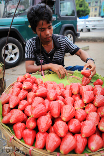 緬甸，繽紛的街邊平民小吃