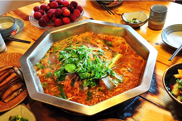 爽爽貴陽(yáng)吸引吃貨小分隊(duì) 爽爽貴陽(yáng)吸引吃貨小分隊(duì)