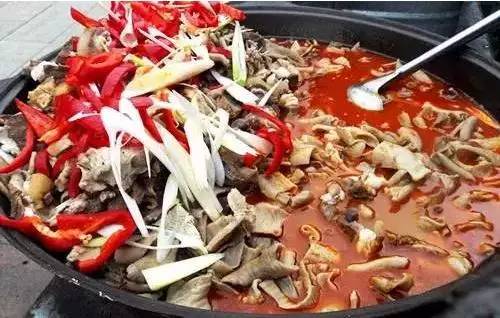 新疆奇葩”黑暗料理“ 你吃過嘛？