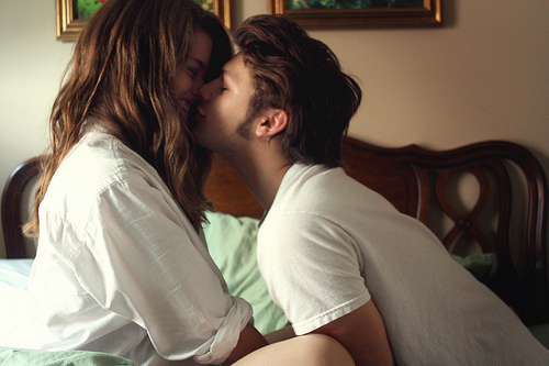 愛(ài)愛(ài)后女友會(huì)抓住機(jī)會(huì)問(wèn)我要錢(qián) 好郁悶