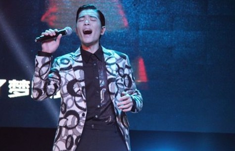 蕭敬騰被網(wǎng)友奉為“雨神”。