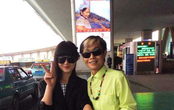 鄧建國與新女友。