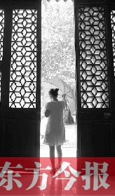 前日，鄭州市碧沙崗地下公共納涼點的入口