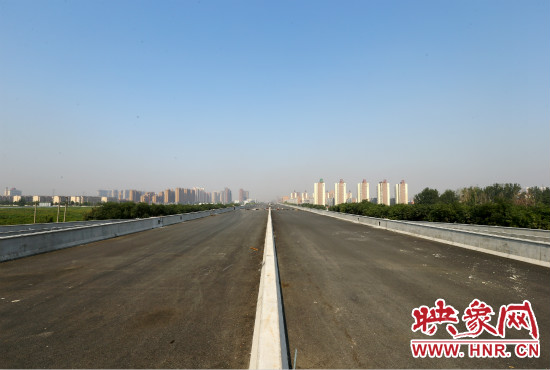 南三環(huán)高架橋?qū)掗熣麧嵉穆访? alt=