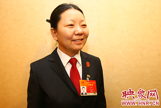 全國(guó)人大代表、河南省寶豐縣人民法院副院長(zhǎng)、鬧店鎮(zhèn)法庭庭長(zhǎng)朱正栩