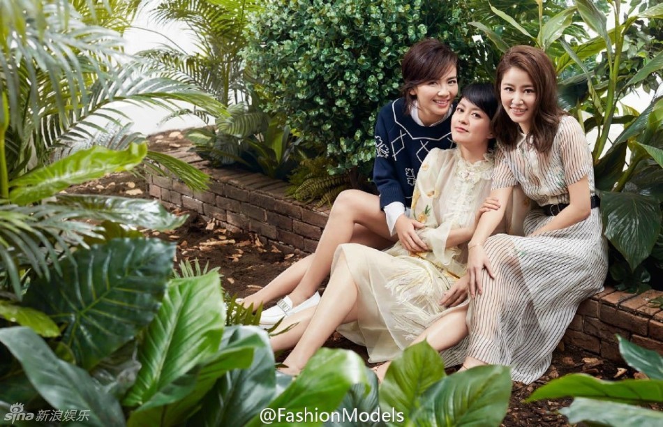 劉濤林心如梁詠琪拍寫(xiě)真 劉濤林心如梁詠琪拍寫(xiě)真