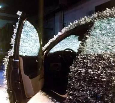 驚！車主用玻璃渣改裝瑪莎拉蒂