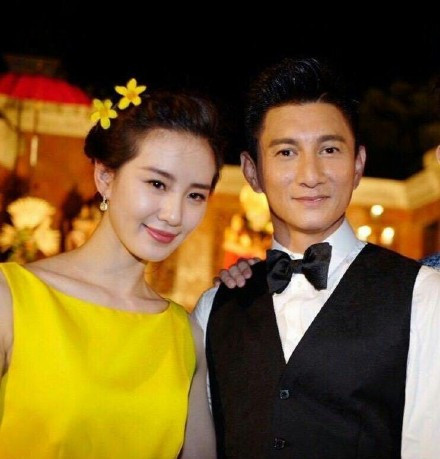 吳奇?。喊胪四缓笾粸槎嗯銊⒃?shī)詩(shī)