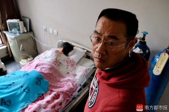 王煥凱說，要通過堅持刑事訴訟，換張津華和社會一個公道。（羅逸爵 攝）