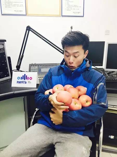 乖乖類！你們真的想用蘋果收買我