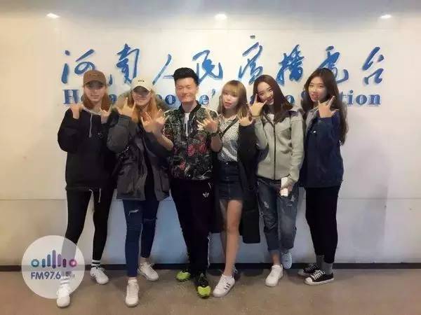 路飛終于體驗了一回“他在叢中笑”的感覺！