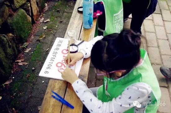 寶貝，爸爸媽媽一直在身后看你認(rèn)真完成任務(wù)！我的女兒棒棒噠！