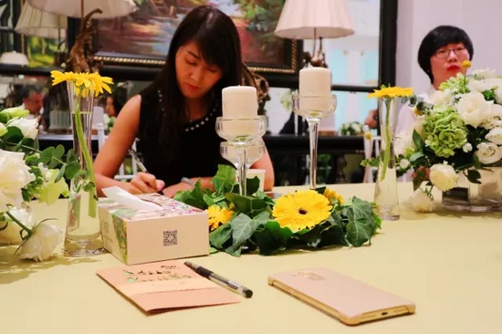 各位“小綠人”也把自己企業(yè)的問題通過卡片的形式，向劉東曉博士請教。