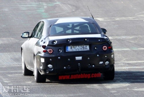 新一代奔馳C級(jí) 新一代奔馳C級(jí)