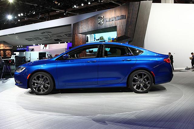 全新克萊斯勒200 全新克萊斯勒200