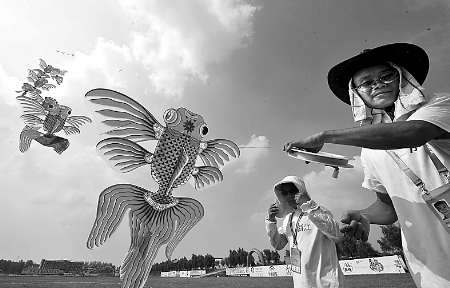 7月30日，第七屆全國農(nóng)運會首項賽事——風(fēng)箏比賽在南召縣開賽