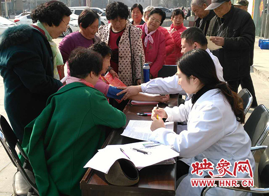 “三八節(jié)”滎陽京城辦情系民生愛心義診 “三八節(jié)”滎陽京城辦情系民生愛心義診