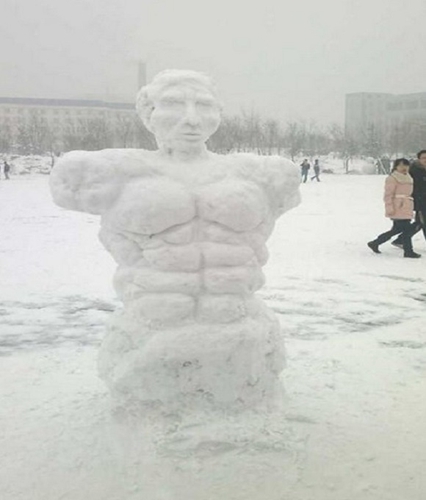 創(chuàng)意十足！日系列卡通雪人走紅