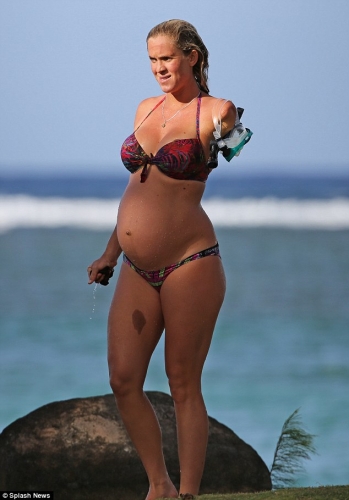 獨臂沖浪高手當(dāng)媽媽 獨臂沖浪高手當(dāng)媽媽