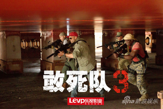 槍戰(zhàn)和團隊?wèi)?zhàn)戲份