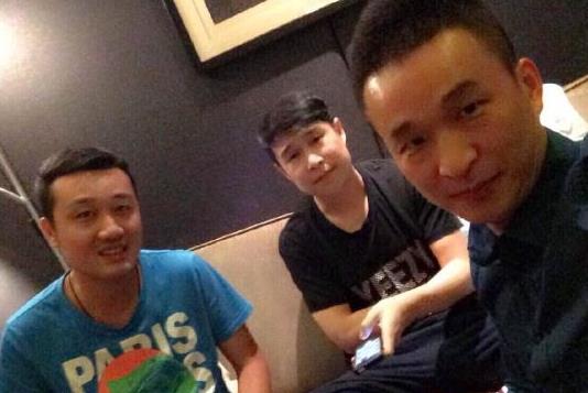 旭日陽剛曬和小沈陽合照辟謠 旭日陽剛曬和小沈陽合照辟謠