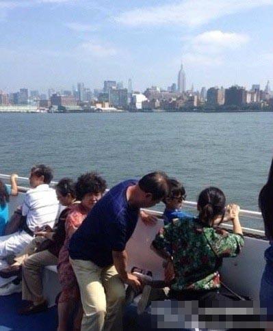 曝潘粵明董潔已復合搬回昔日愛巢共度中秋 曝潘粵明董潔已復合搬回昔日愛巢共度中秋