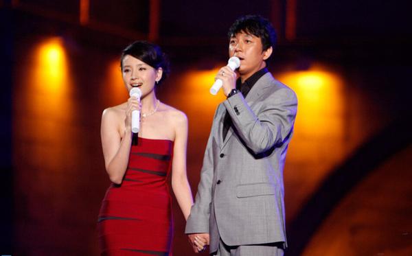 曝潘粵明董潔已復合搬回昔日愛巢共度中秋 曝潘粵明董潔已復合搬回昔日愛巢共度中秋