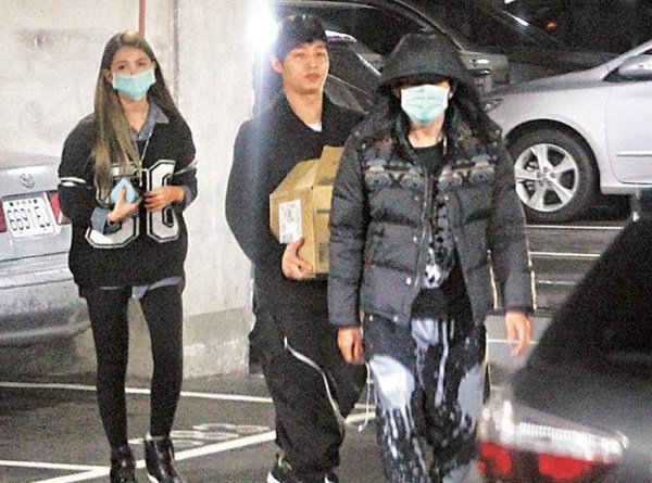 周杰倫與昆凌一同逛街 周杰倫與昆凌一同逛街