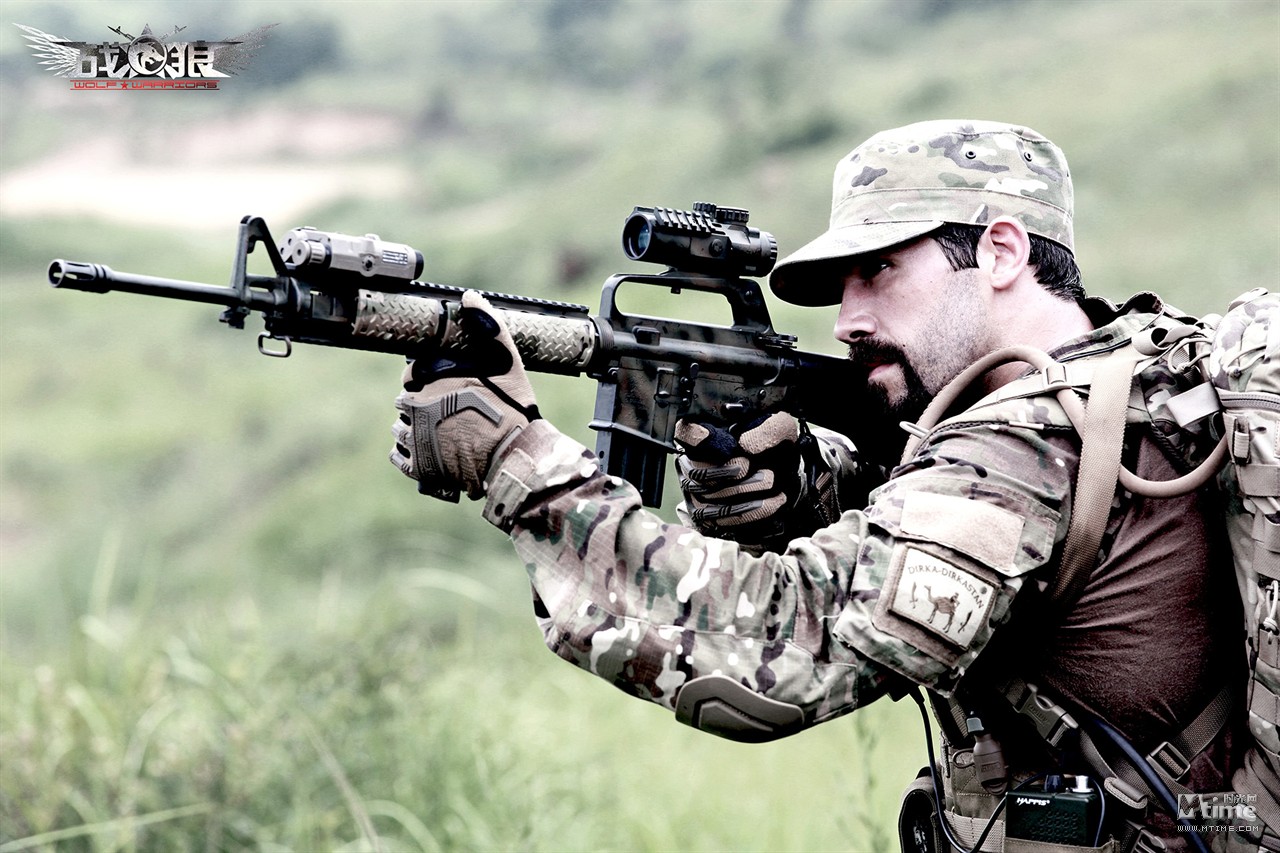 《戰(zhàn)狼》曝純爺們終極海報(bào) 《戰(zhàn)狼》曝純爺們終極海報(bào)