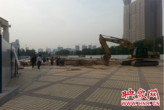 隴海路朝鳳路等三個站點已經(jīng)實施圍擋。