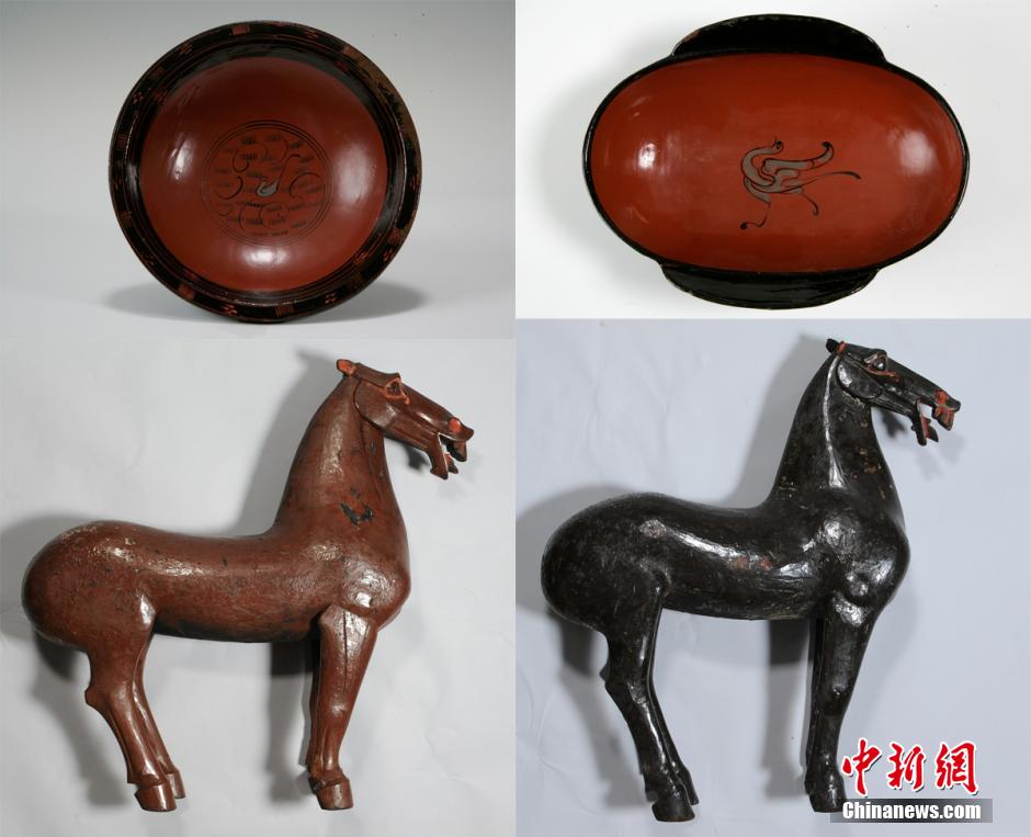 圖為出土漆器240余件，器形有耳杯、奩、幾、盤、盒、俑、馬等。