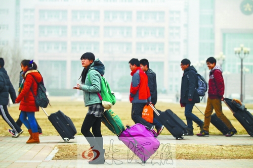 這不是拉桿箱的秀臺，這是行李的改頭換代，今天，你“拉桿箱”了嗎？
