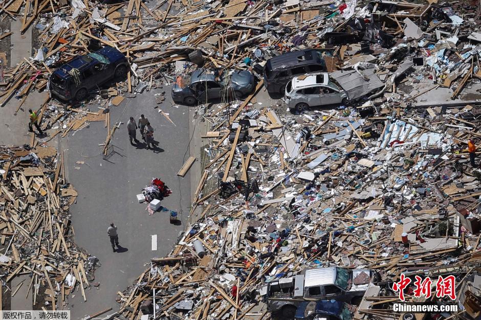 致命龍卷風(fēng)肆虐美國(guó)多州 小鎮(zhèn)街道幾乎毀成渣 致命龍卷風(fēng)肆虐美國(guó)多州 小鎮(zhèn)街道幾乎毀成渣