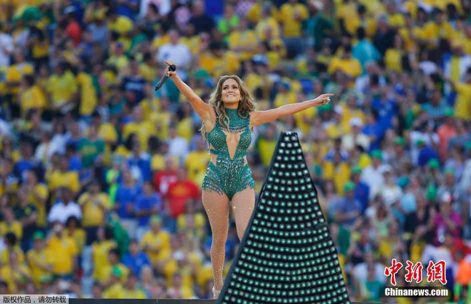 北京時(shí)間6月13日凌晨2時(shí)，巴西世界杯正式拉開(kāi)帷幕。