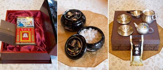 　當(dāng)?shù)貢r(shí)間2014年7月4日，韓國總統(tǒng)樸槿惠向中國國家主席習(xí)近平贈(zèng)送的紅參和茶具等。