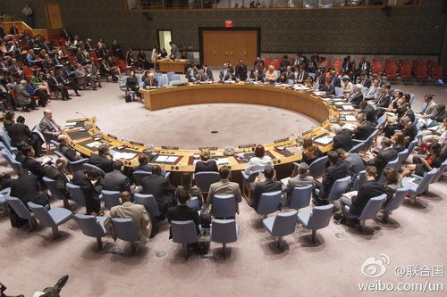 北京時(shí)間22日凌晨,聯(lián)合國安理會(huì)就澳大利亞提交的一份有關(guān)馬航墜機(jī)事件的決議草案進(jìn)行表決。