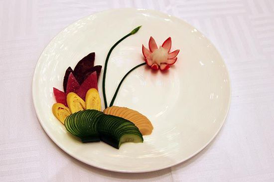 迎賓冷盤“洋花蘿卜”。 花惠生 供圖