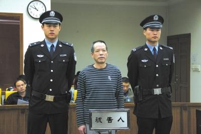 張曙光案宣判后，被告人蘇順虎在法庭上聽(tīng)取宣判。法院供圖