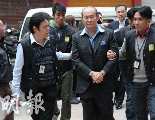 圖自《明報(bào)》 圖自《明報(bào)》