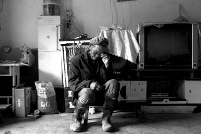 今年73歲的錢(qián)智遠(yuǎn)說(shuō)起女兒錢(qián)仁鳳不禁老淚縱橫。