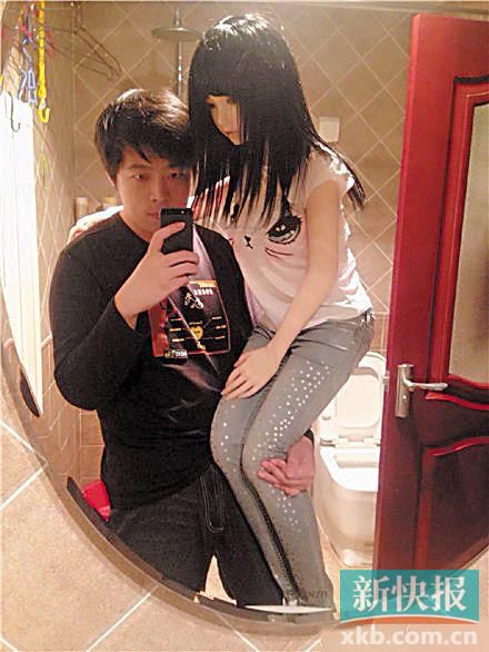 宋渤平常就是這樣抱著重20公斤的小蝶出門。 微博圖