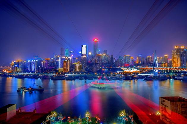 中原地產(chǎn)數(shù)據(jù)顯示，8月最后一周，上海市新建商品住宅成交已連續(xù)5天破千，昨日（8月31日）更是達(dá)到單日成交1123套。