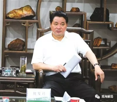 對于商人、老板的“雅贈”，倪發(fā)科從不拒絕