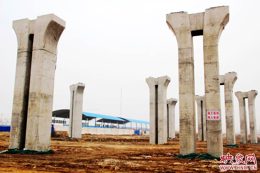 今年9月份，媒體曾報(bào)道稱(chēng)，此項(xiàng)目停工的原因主要是資金鏈斷裂。